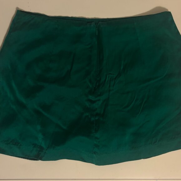 Amanda Uprichard Dale Emerald Green Silk Satin Slit Mini Skort Size Small - Picture 3 of 6